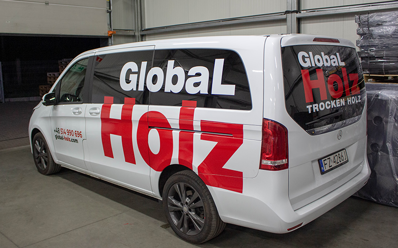 Reklama na samochodzie / oklejenie samochodu - Global Holz Łęknica