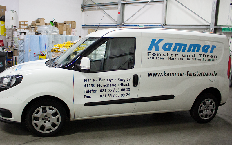 Reklama na samochodzie / oklejenie samochodu - Kammer Fensterbau GmbH